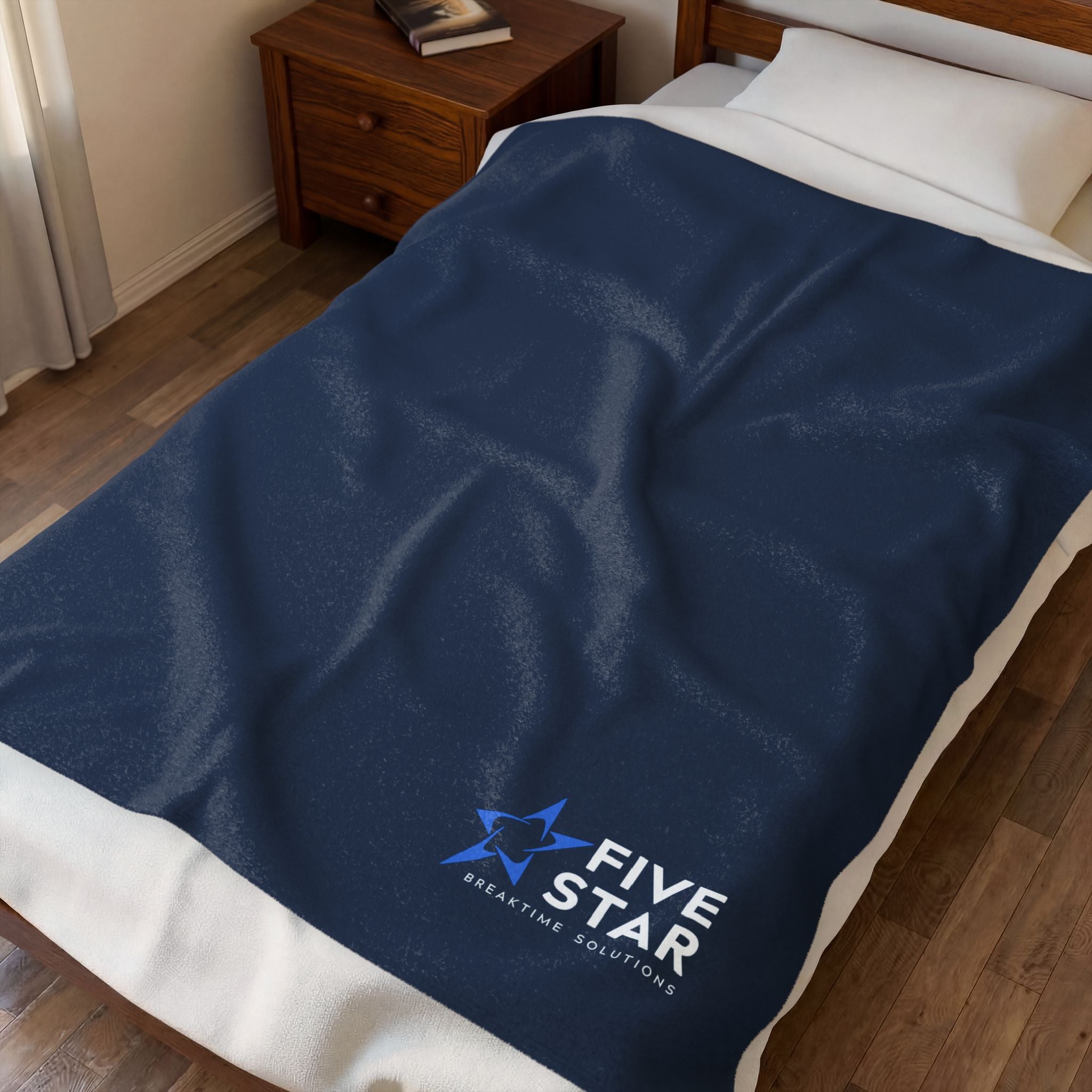 Plush Velveteen Blanket — Cozy Throw